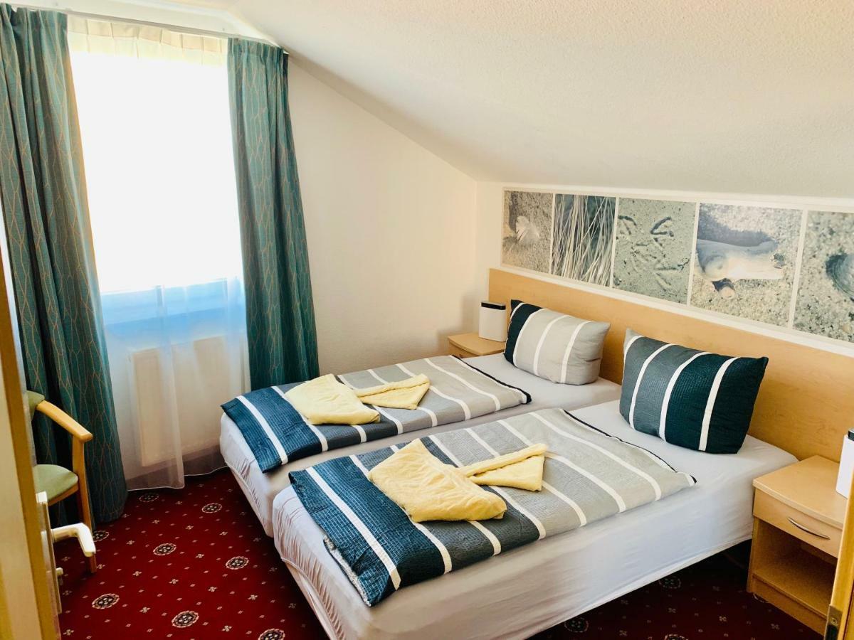 Hotel-Pension "Petridamm" Ρόστοκ Εξωτερικό φωτογραφία